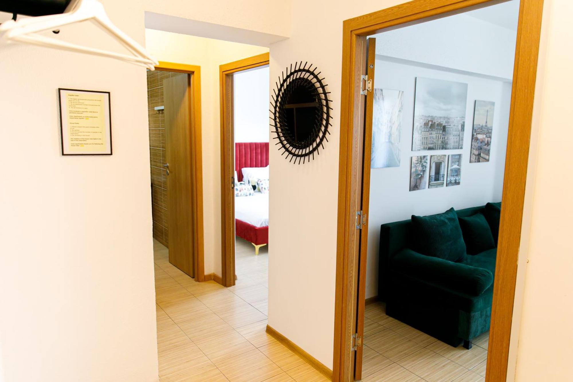 Color Apartments Corneliu Coposu No3 Boekarest Buitenkant foto